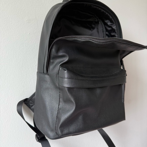 GUESS Black Backpack - Picture 4 of 4